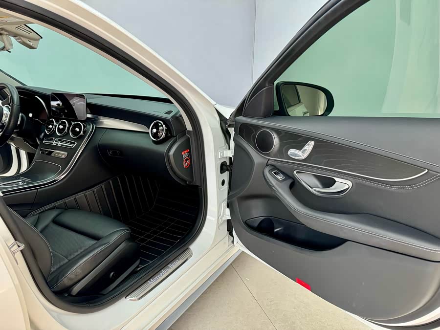 Mercedes-Benz C-Class 2020 — фото 12