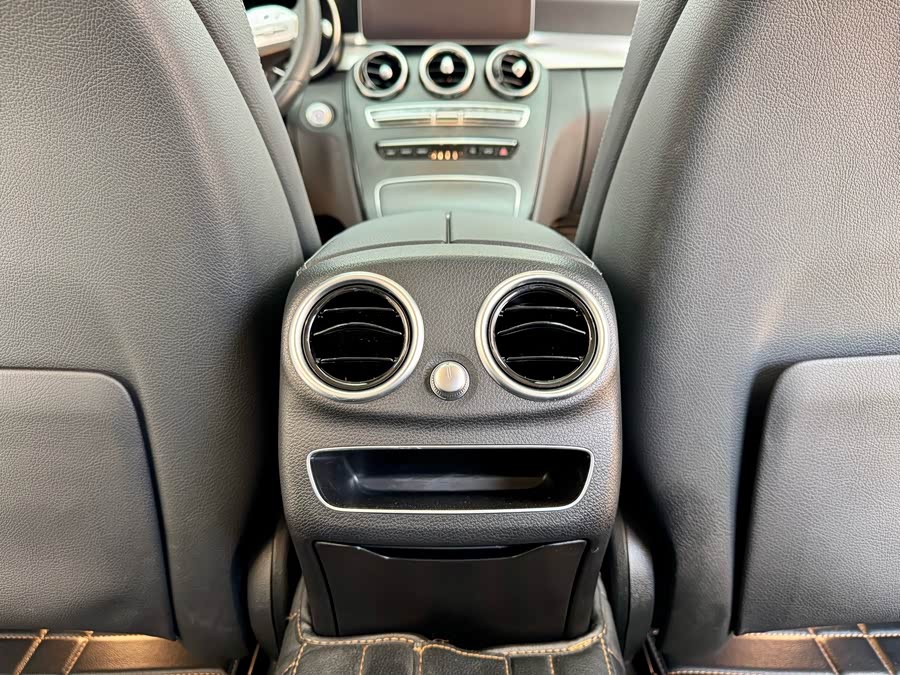 Mercedes-Benz C-Class 2020 — фото 19