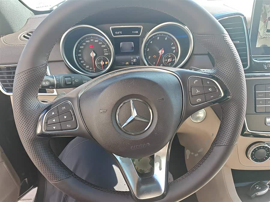 Mercedes-Benz GLE 2016