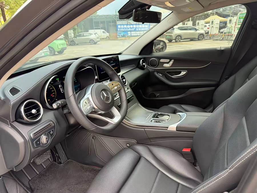 Mercedes-Benz C-Class 2021