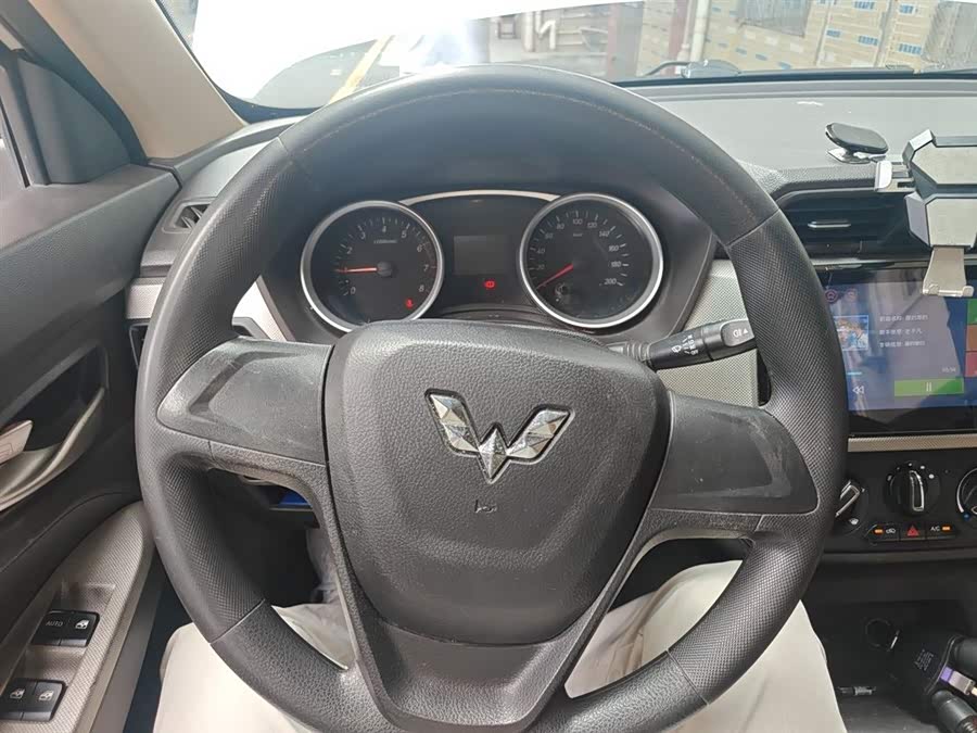 Wuling Hongguang 2019