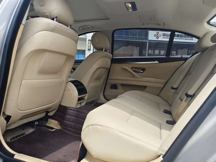 BMW 5 Series 2014 — фото 10