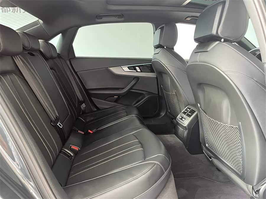 Audi A4L 2024
