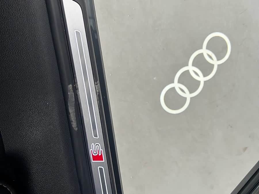 Audi Q3 2023 — фото 24