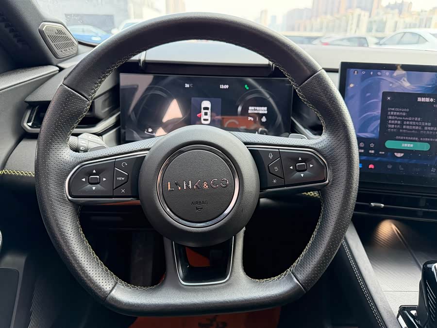 Lynk & Co 03 2023