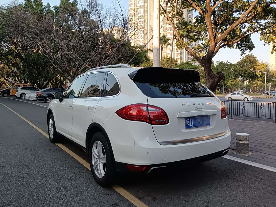Porsche Cayenne 2011