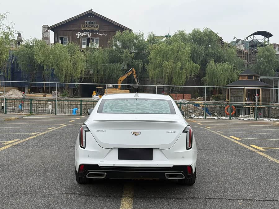 Cadillac CT4 2021