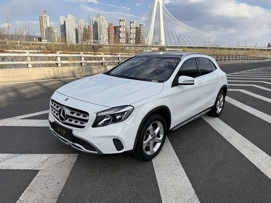 Mercedes-Benz GLA 2019