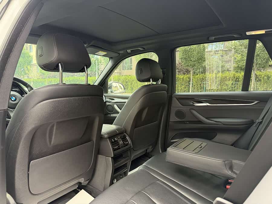 BMW X5 2018 — фото 12