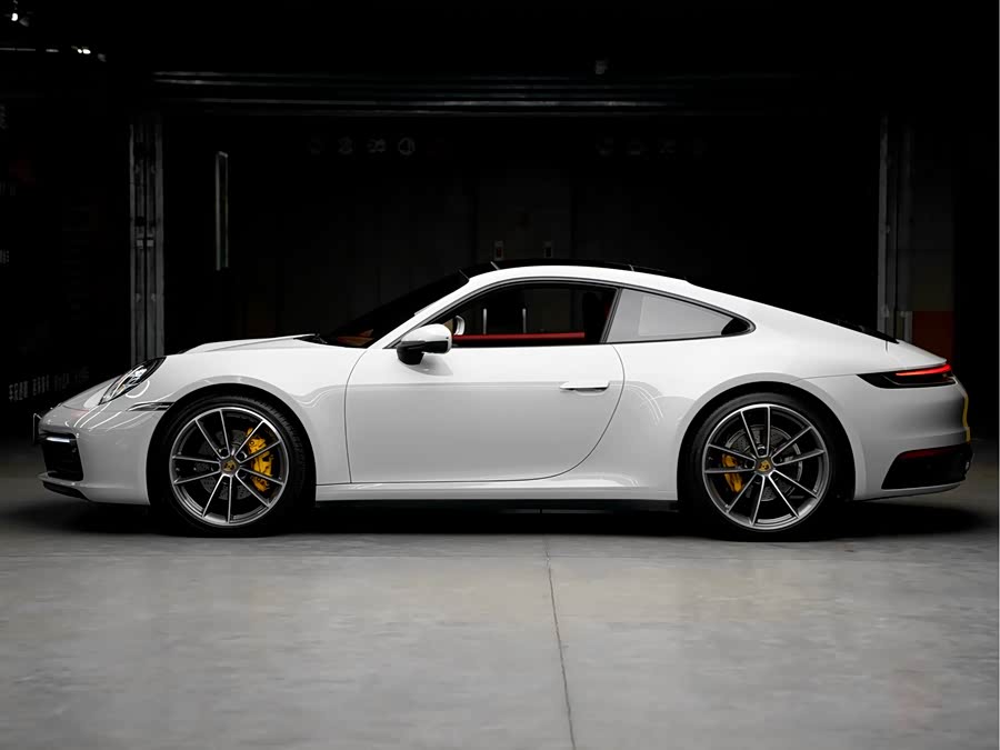 Porsche 911 2020