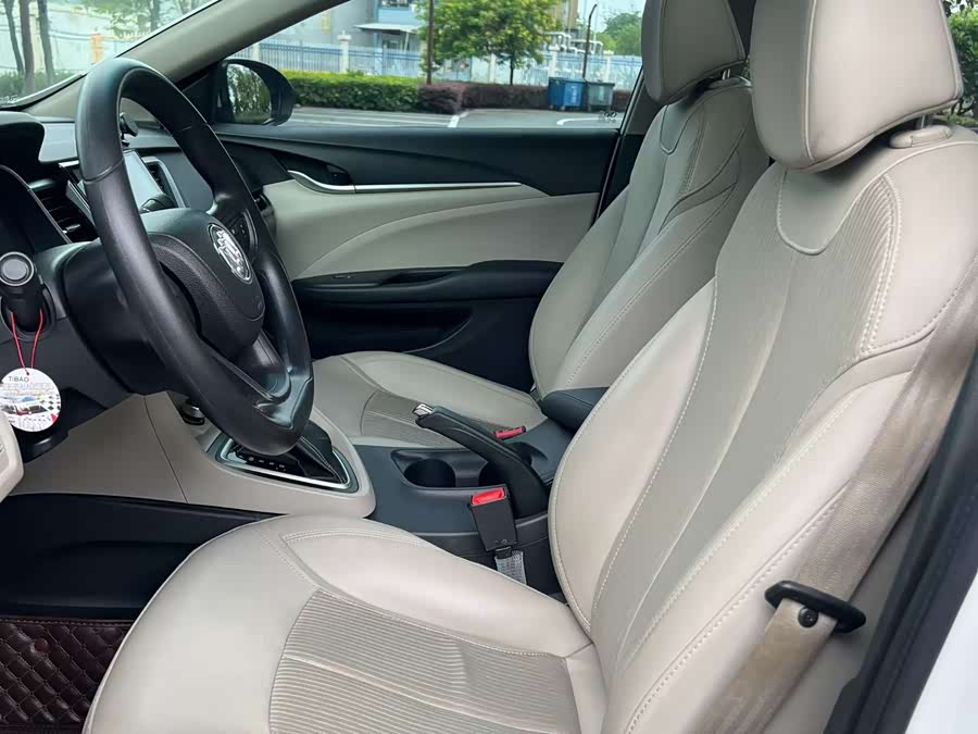 Buick Excelle 2016