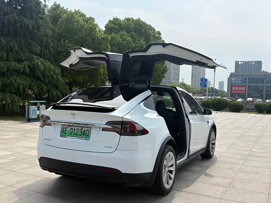 Tesla Model X 2017