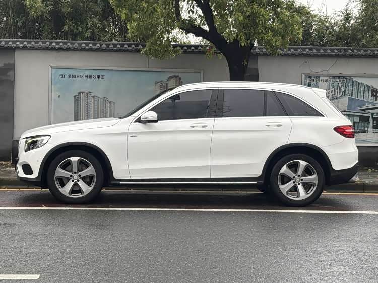 Mercedes-Benz GLC 2016