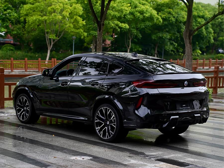 BMW X6 M 2022