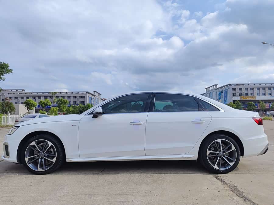 Audi A4L 2020