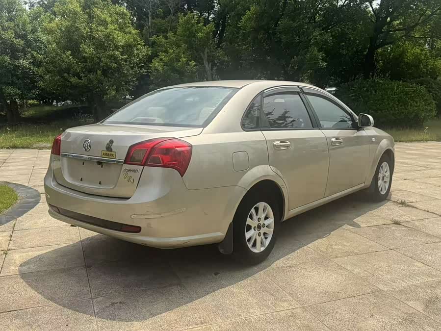 Buick Excelle 2013