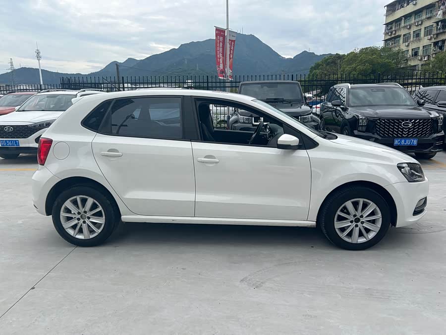 Volkswagen Polo 2014