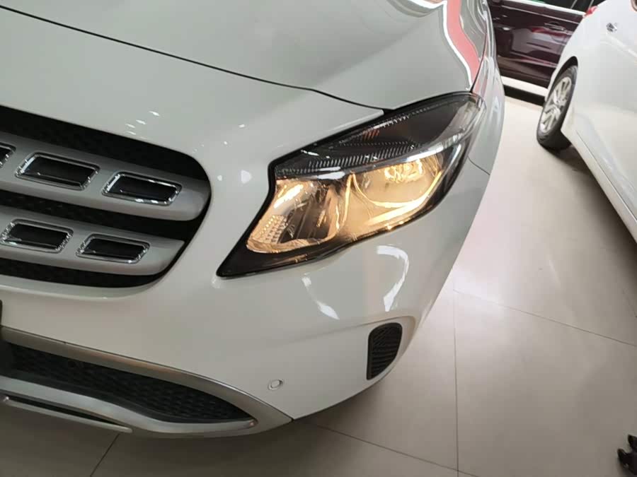 Mercedes-Benz GLA 2018 — фото 24
