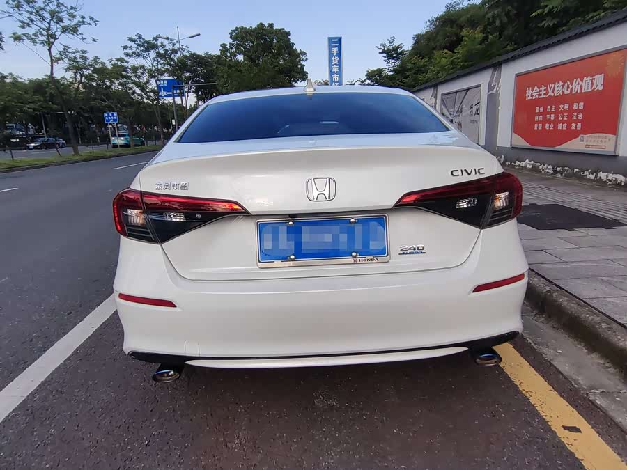Honda Civic 2023 — фото 10
