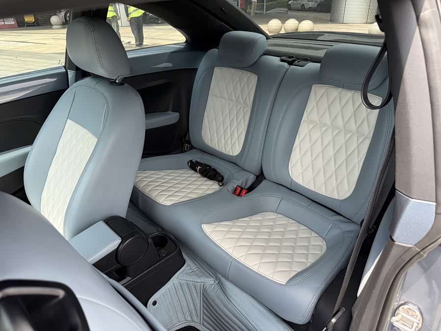 Volkswagen Beetle 2018