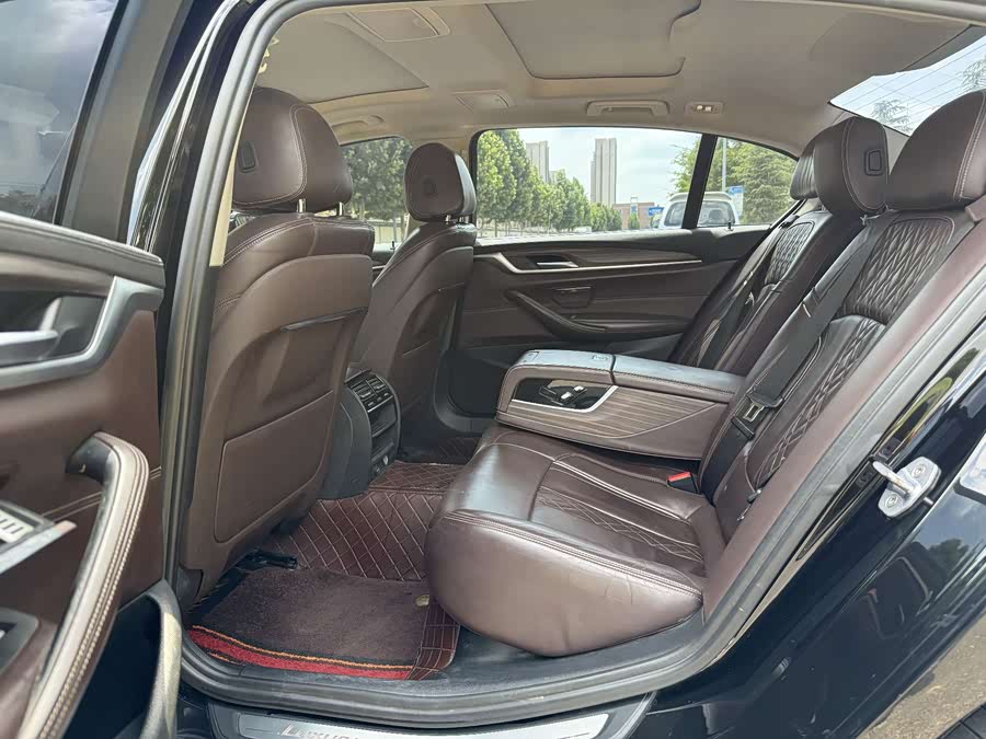 BMW 5 Series 2019