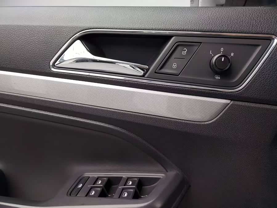 Volkswagen Gran Lavida 2017 — фото 14