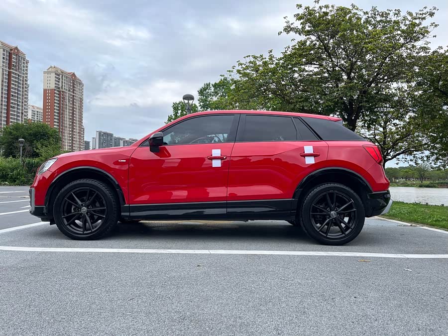 Audi Q2L 2018