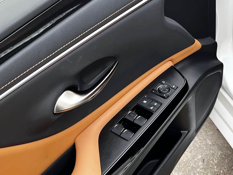 Lexus ES 2022 — фото 16