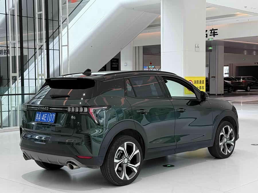 Lynk & Co 06 2023
