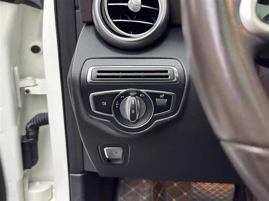 Mercedes-Benz GLC 2021 — фото 15