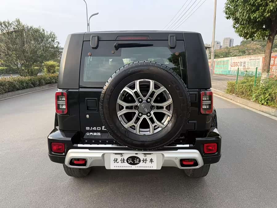 BAIC BJ40 2023 — фото 11