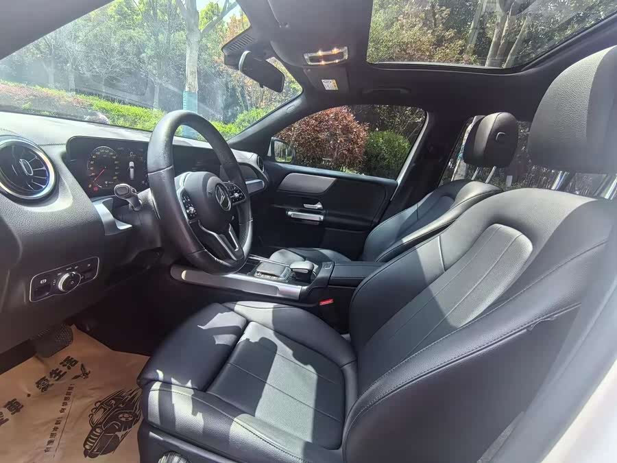 Mercedes-Benz GLB 2022