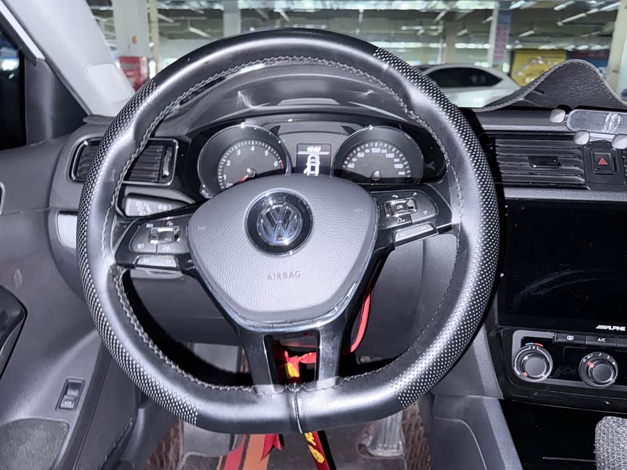 Volkswagen Sagitar 2018 — фото 14