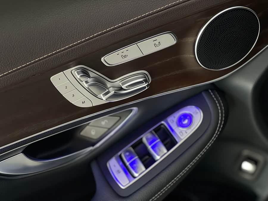Mercedes-Benz GLC 2021 — фото 17