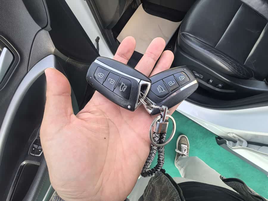 Hyundai Santa Fe 2015