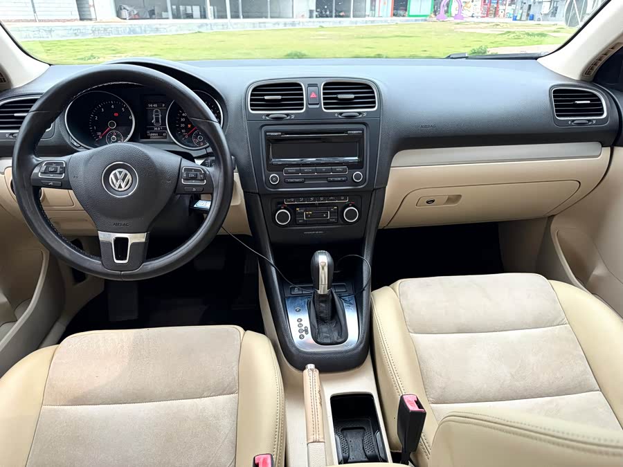 Volkswagen Golf 2011