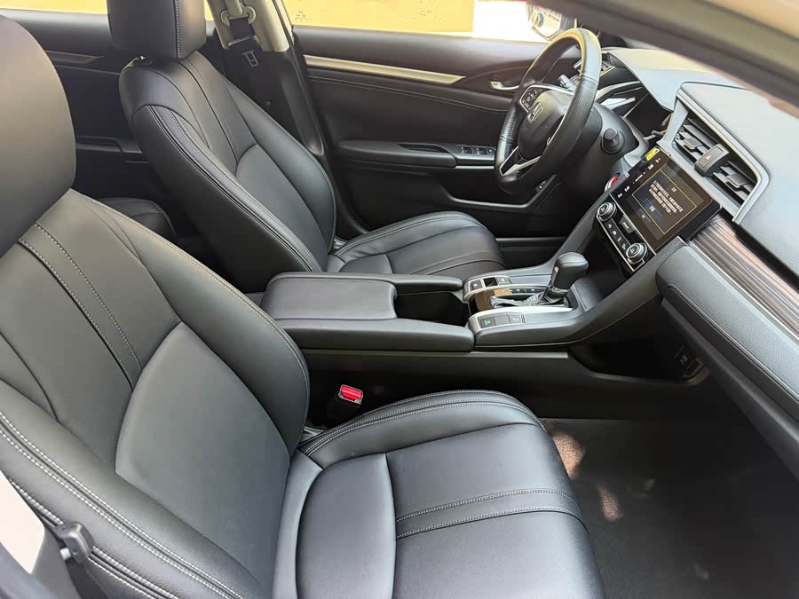 Honda Civic 2019 — фото 13