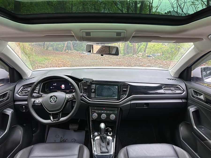 Volkswagen T-Roc 2019 — фото 17