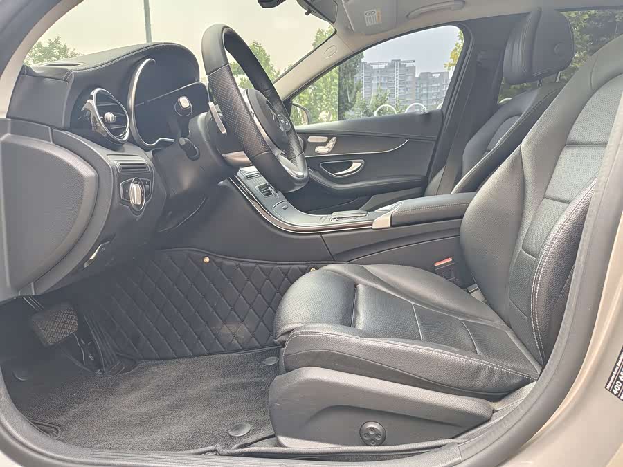 Mercedes-Benz C-Class 2021