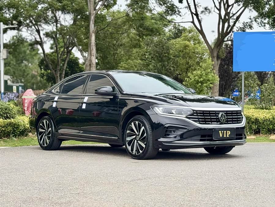 Volkswagen Passat 2023