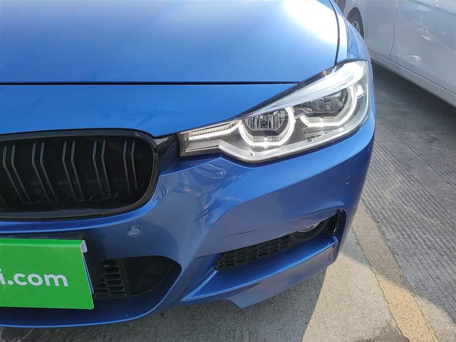 BMW 3 Series 2019 — фото 18
