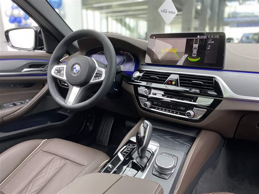 BMW 5 Series 2022 — фото 13