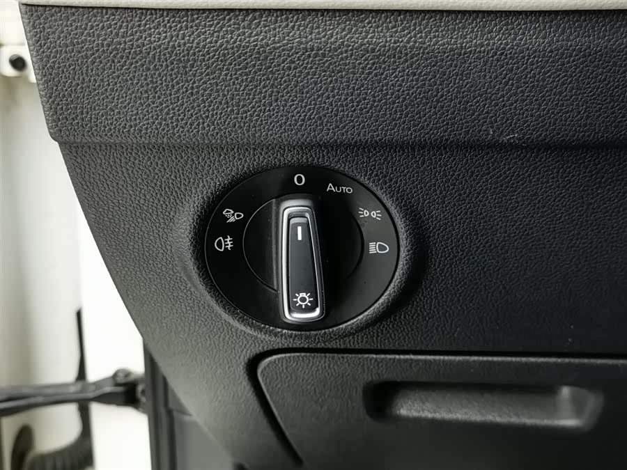 Volkswagen Tiguan L 2022 — фото 21