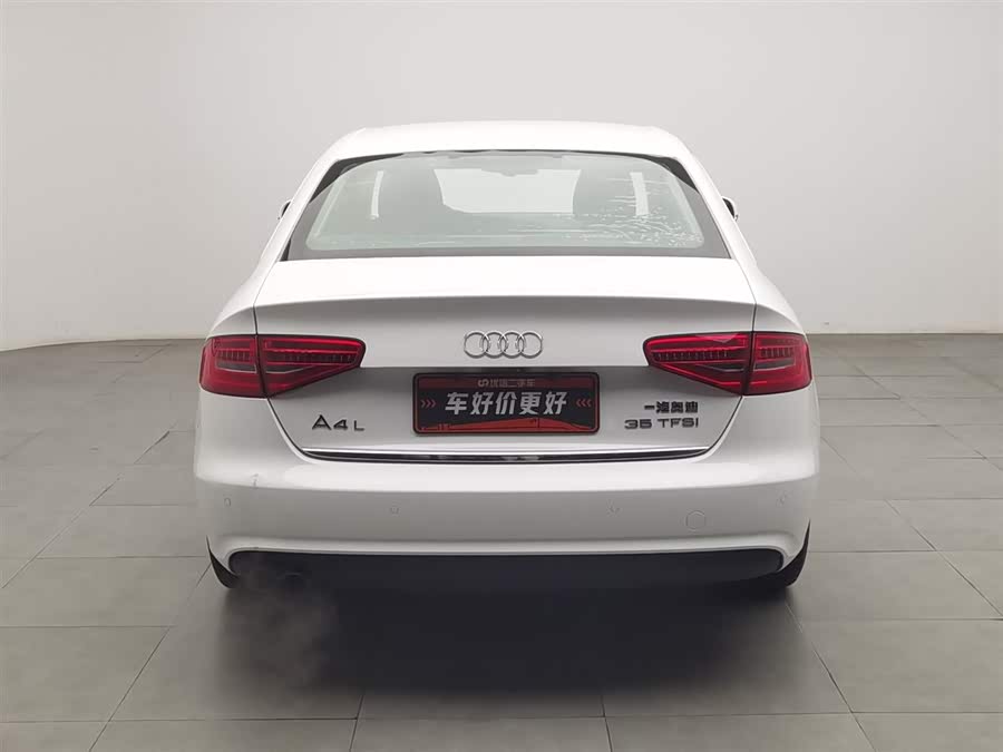 Audi A4L 2016