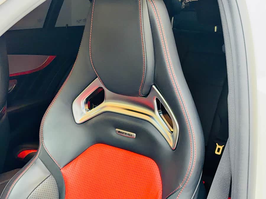 Mercedes-Benz C-Class AMG 2019 — фото 13