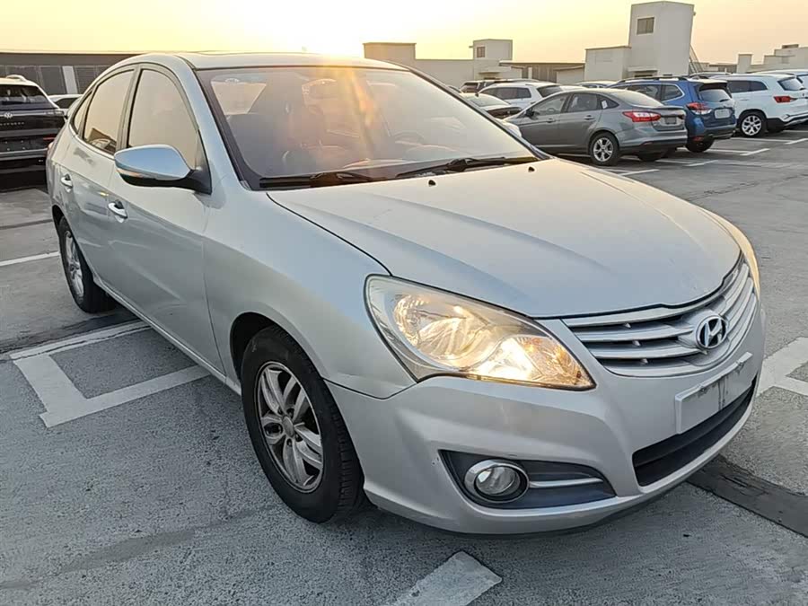 Hyundai Joyful 2011