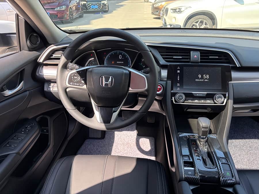 Honda Civic 2019 — фото 11