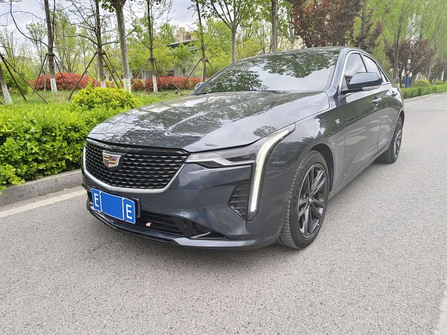 Cadillac CT4 2022
