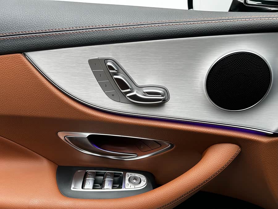 Mercedes-Benz E-Class 2021 — фото 12