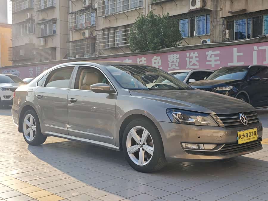 Volkswagen Passat 2011